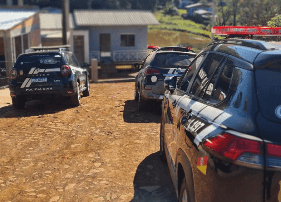 Polícia Civil apreende armas e munições durante cumprimento de mandados em Jaboticaba e Boa Vista das Missões