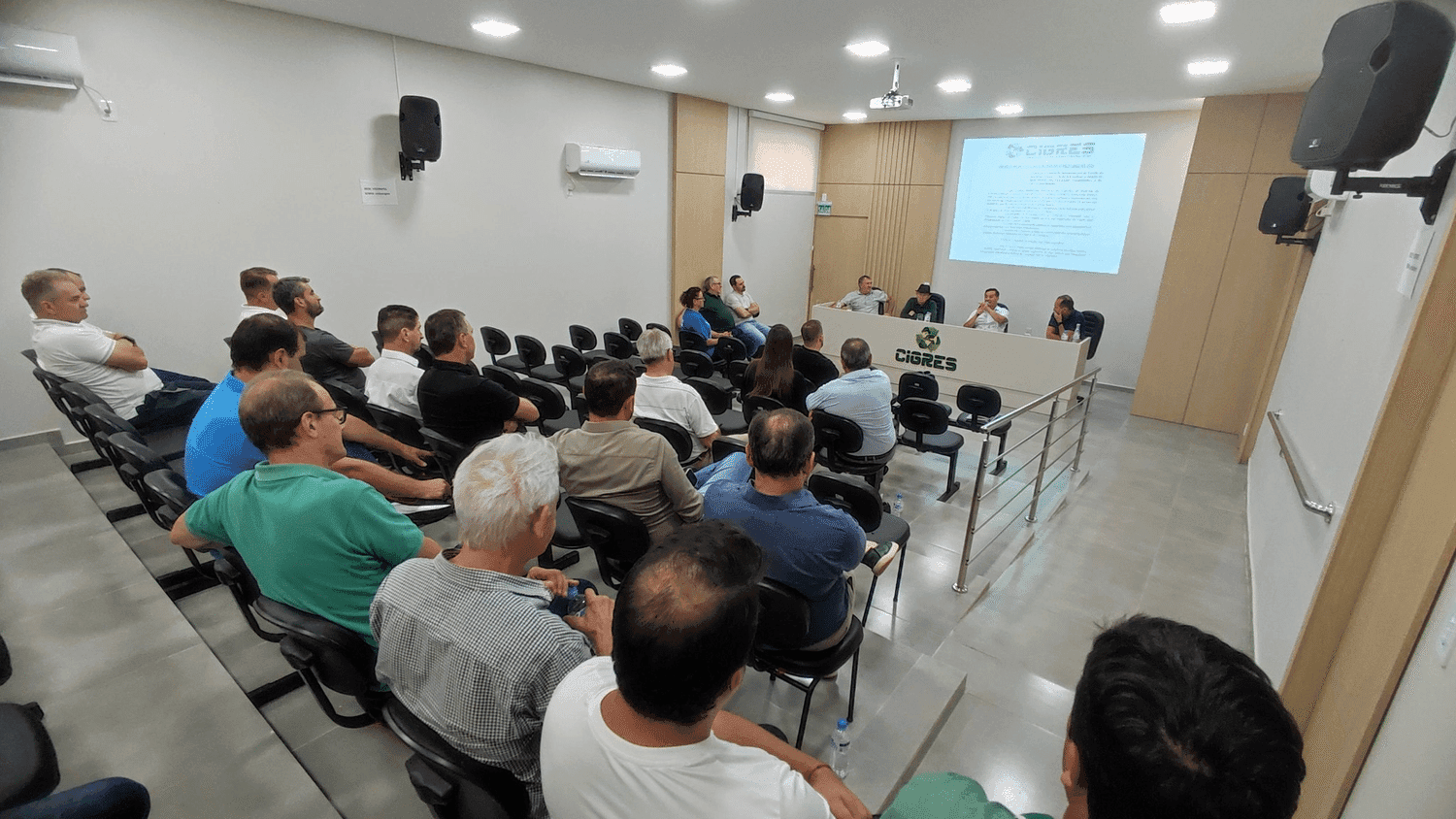 Projeto de núcleo de pavimentação asfáltica também é pautado durante assembleia do Cigres